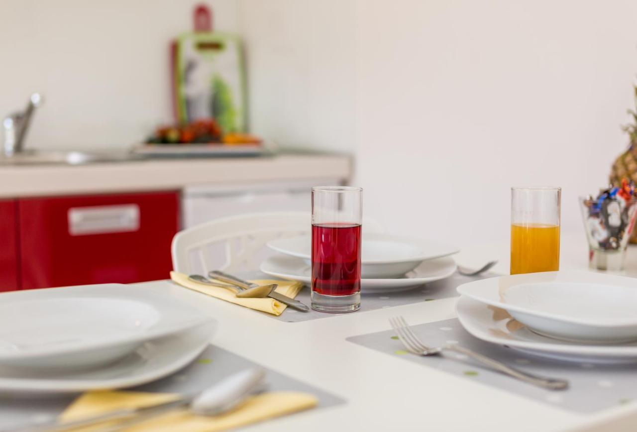 Molnar Resort Apartment Ljiljana Brzac Eksteriør billede
